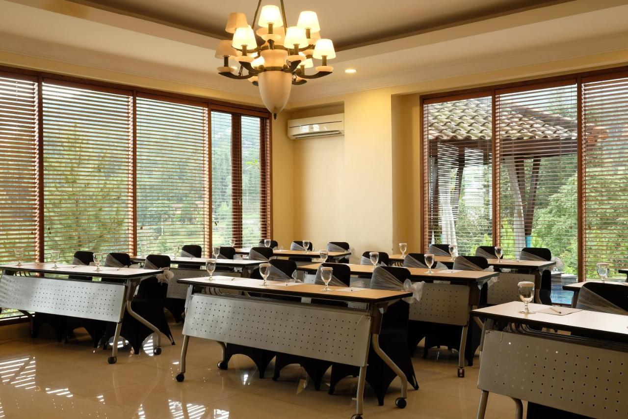 The Grand Hill Resort-Hotel 펀칵 외부 사진