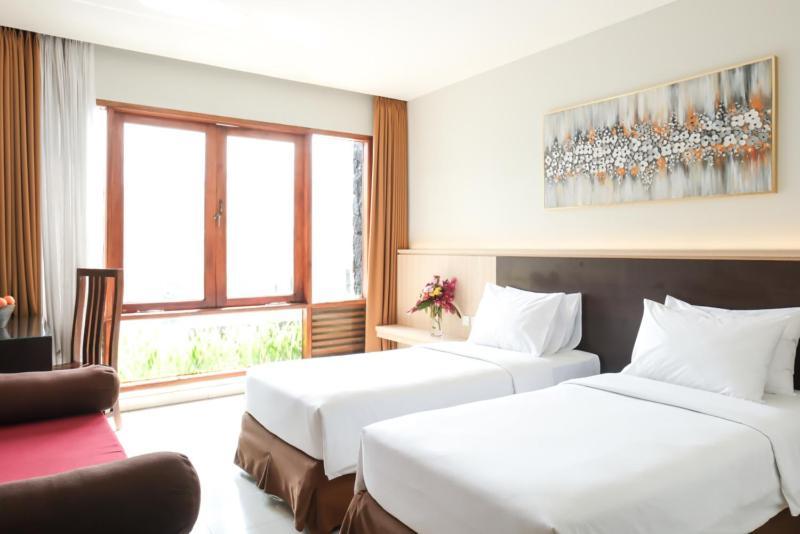 The Grand Hill Resort-Hotel 펀칵 외부 사진